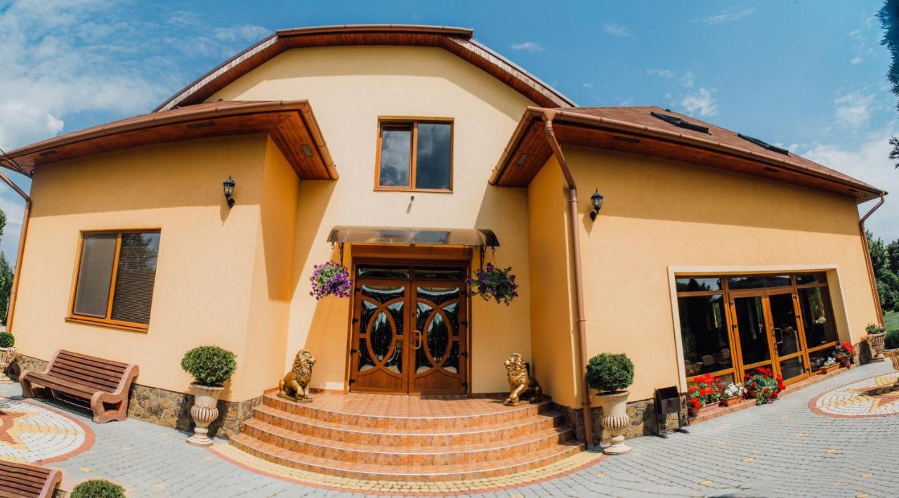 Sunrise Boutique Hotel Berehove  Εξωτερικό φωτογραφία