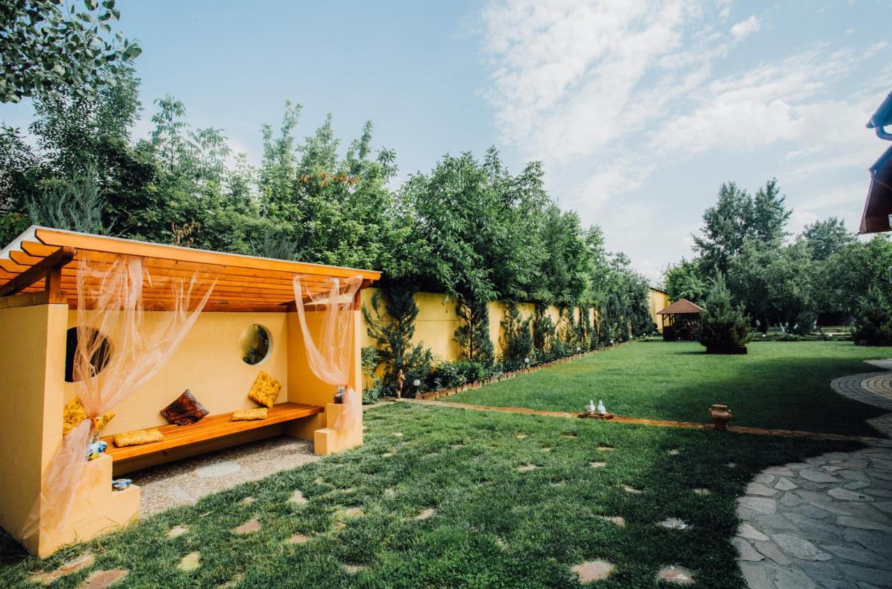 Sunrise Boutique Hotel Berehove  Εξωτερικό φωτογραφία